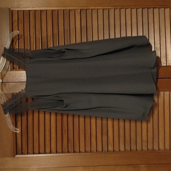 NWT LOFT silky tank - Picture 2 of 8